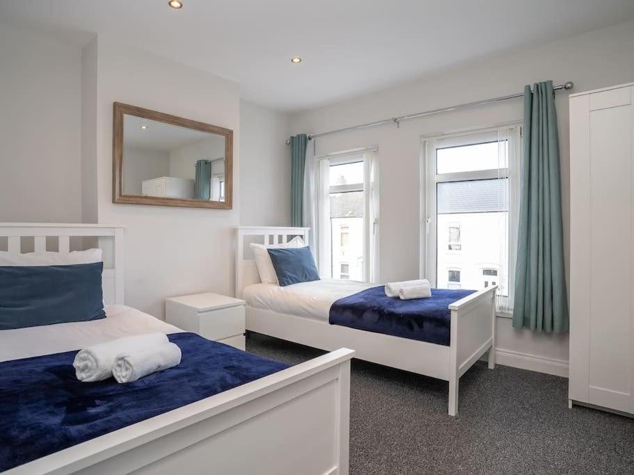 Cozy Townhouse, Walking Distance To Belfast City Eksteriør billede